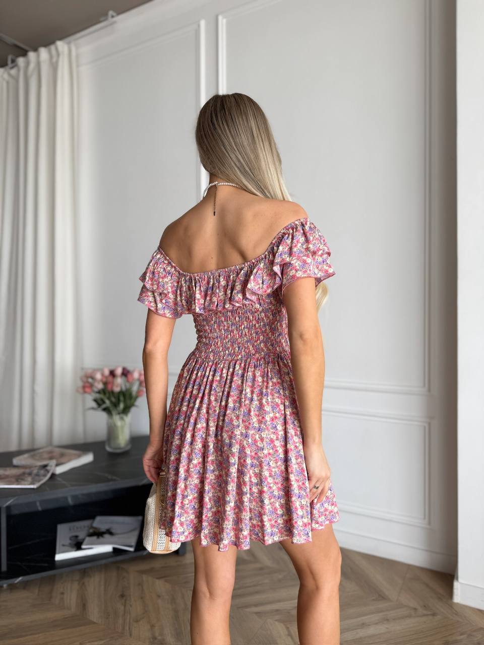 Летнее платье мини пудрового цвета 33477