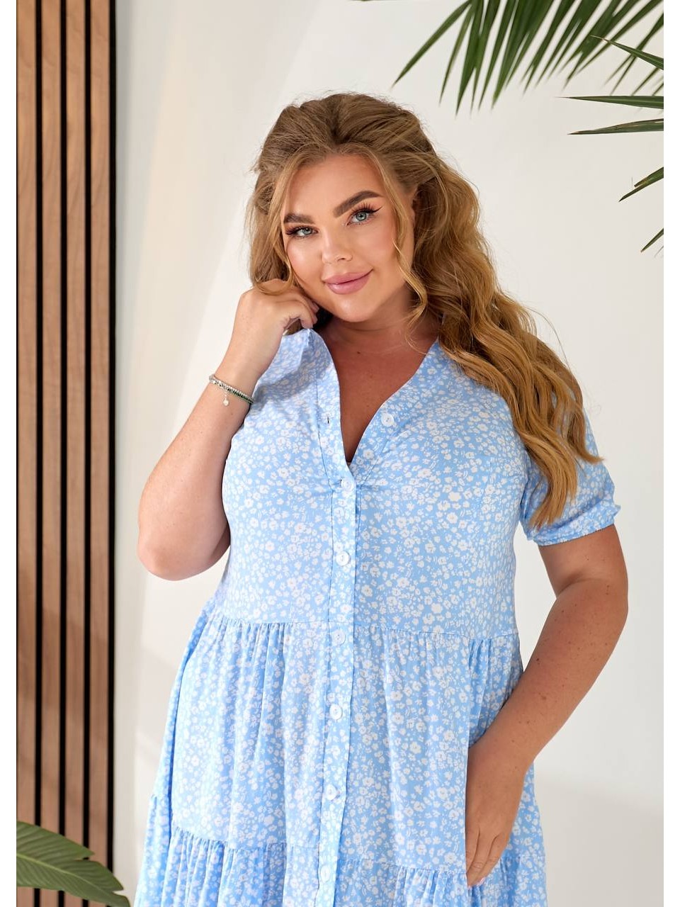 Літня сукня вільного крою на ґудзиках блакитного кольору 33408
