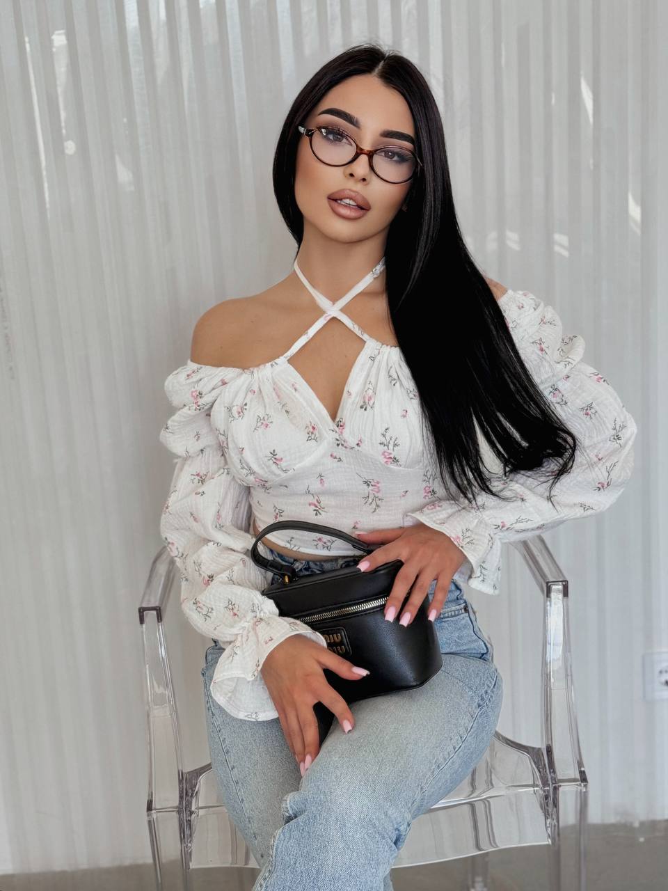 Літній топ на зав'язках із рукавом молочного кольору 33411