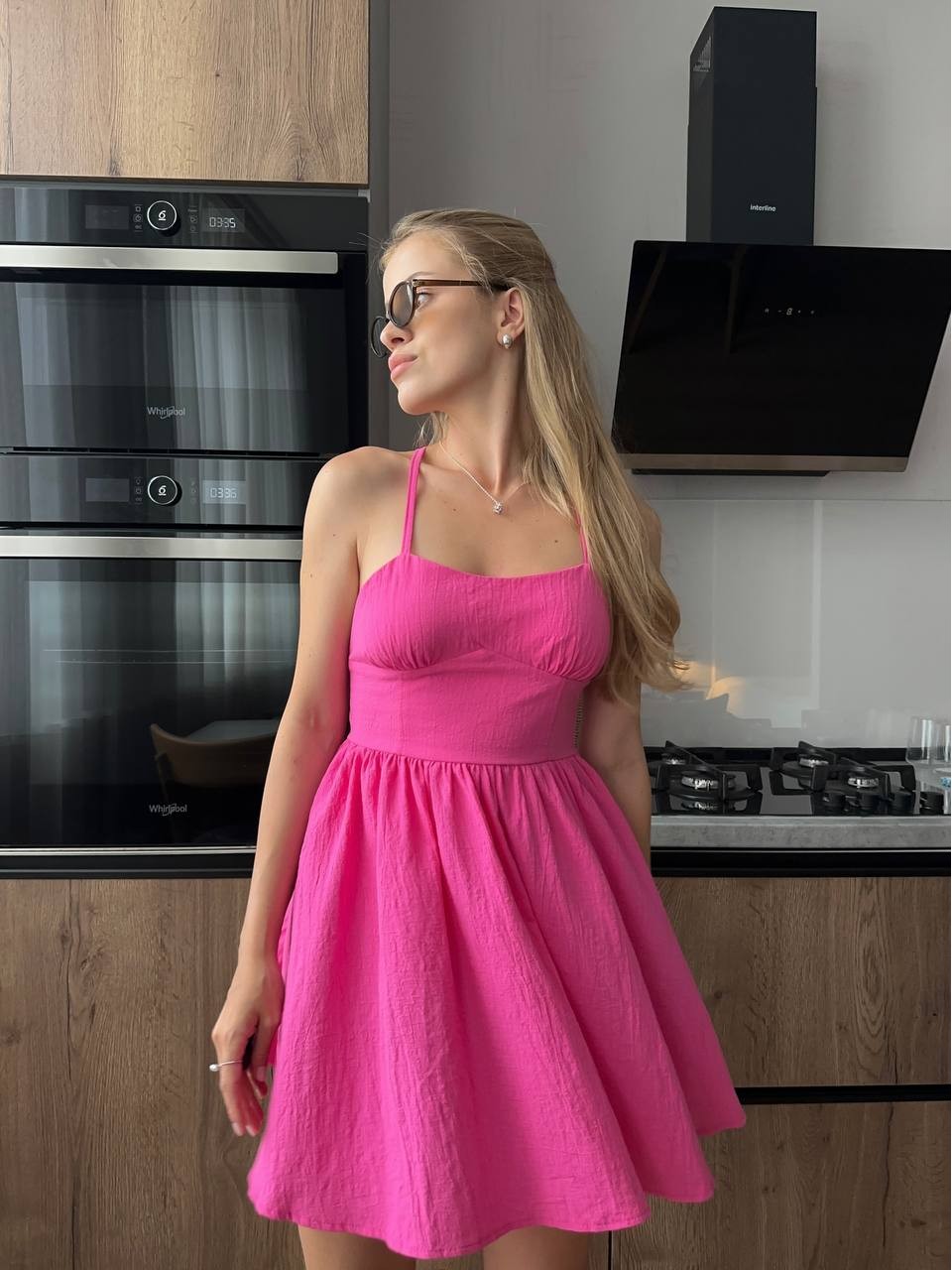 Летний сарафан с открытой спинкой малинового цвета 32886