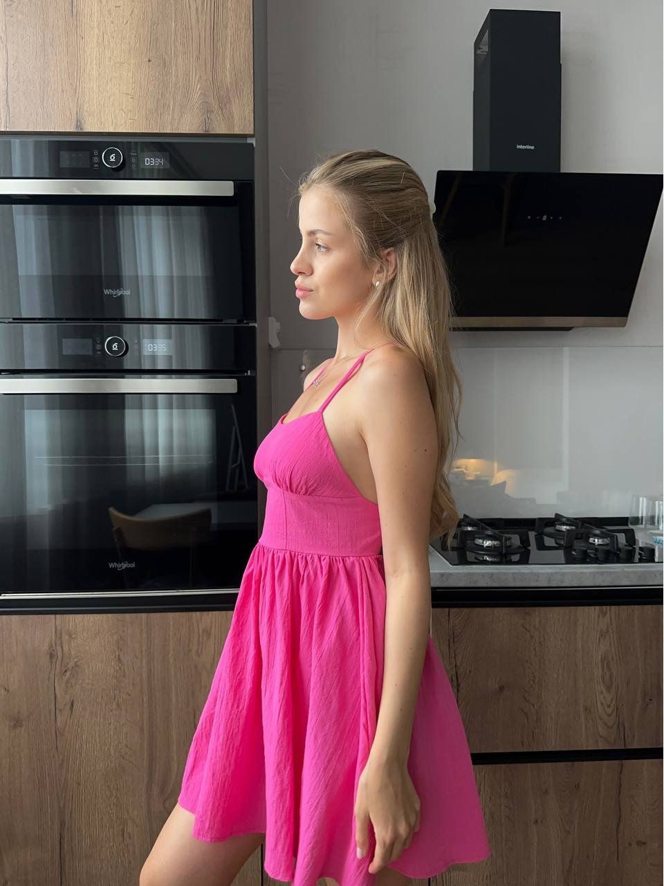 Летний сарафан с открытой спинкой малинового цвета 32886