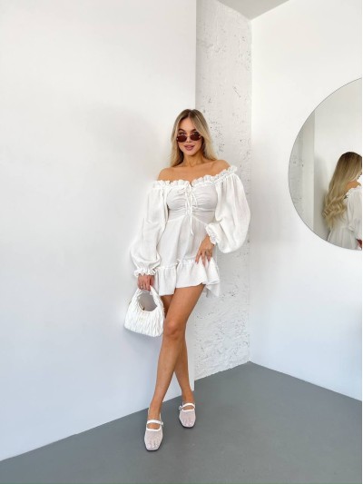 Муслиновое платье мини с рукавом белого цвета 32820