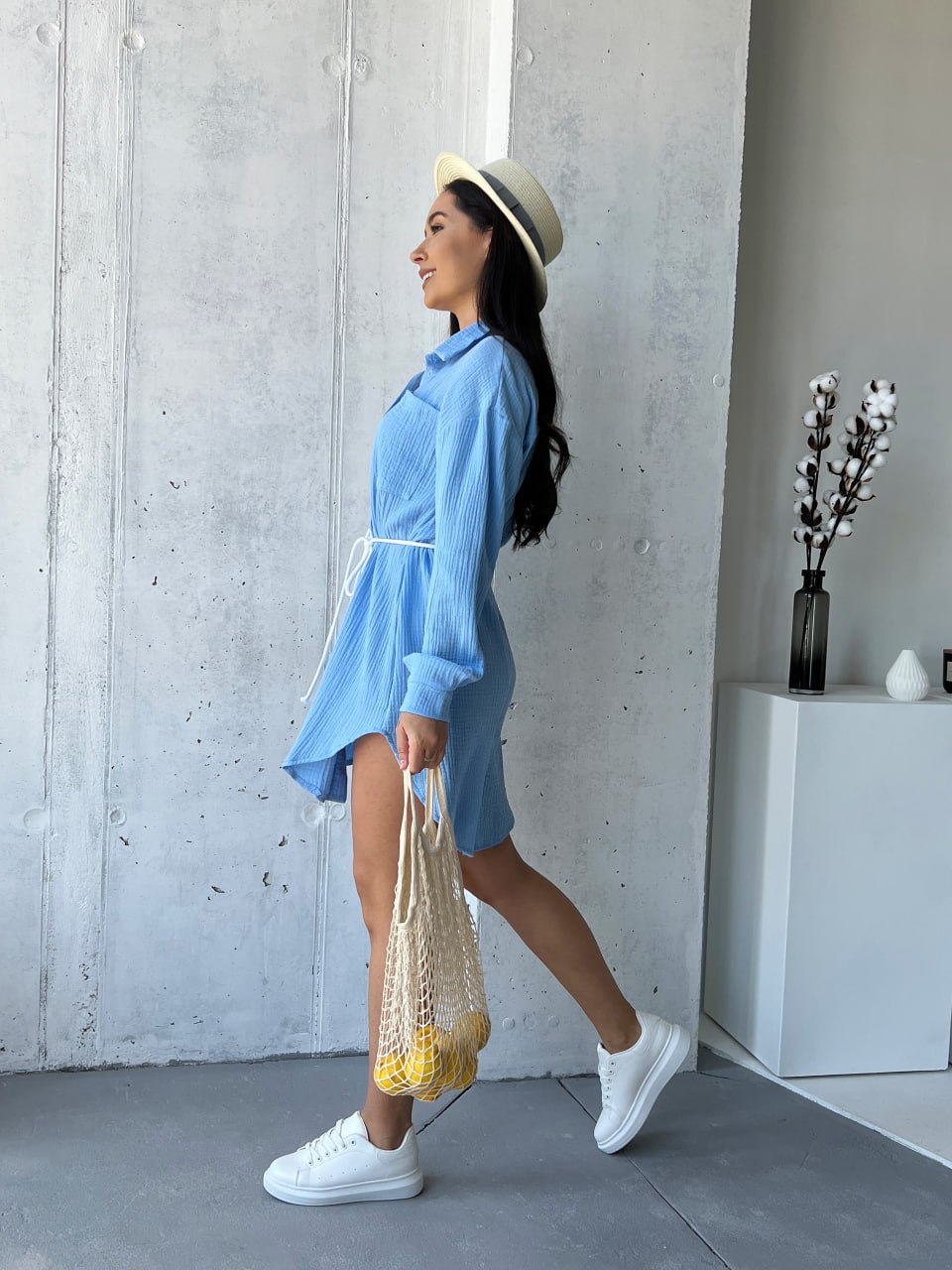 Муслиновое платье-рубашка голубого цвета 32814