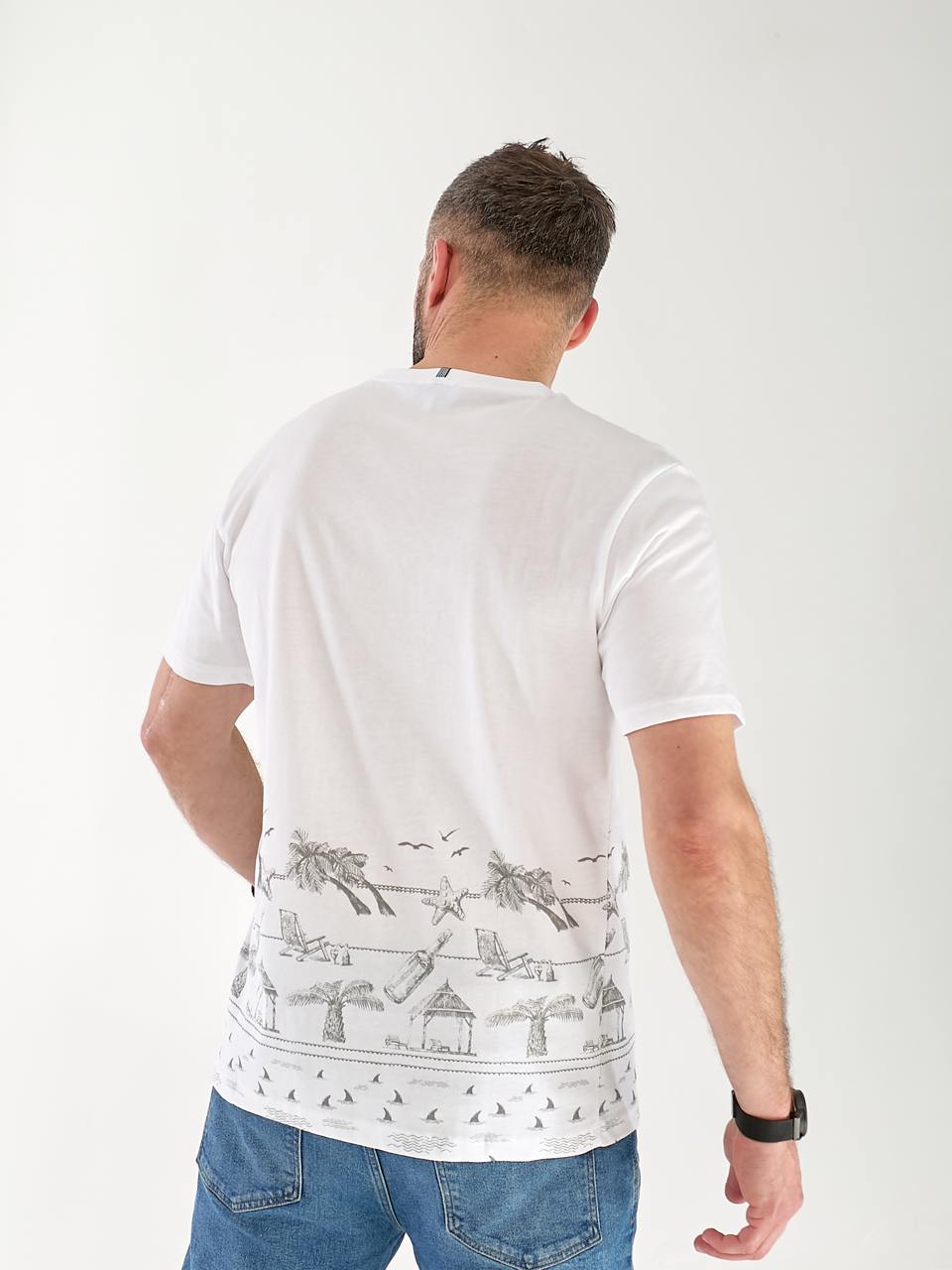 Футболка чоловіча з малюнком білого кольору 33258