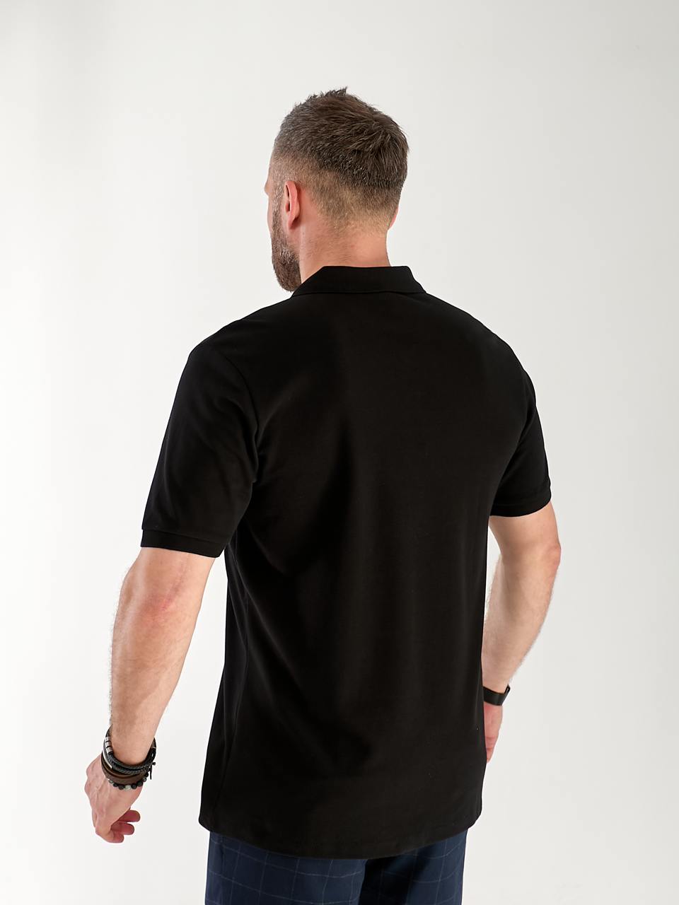 Чоловіча футболка-поло чорного кольору 33233