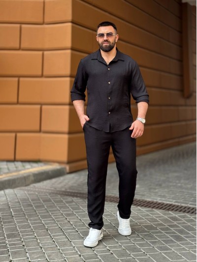 Чоловічий брючний костюм чорного кольору 33079