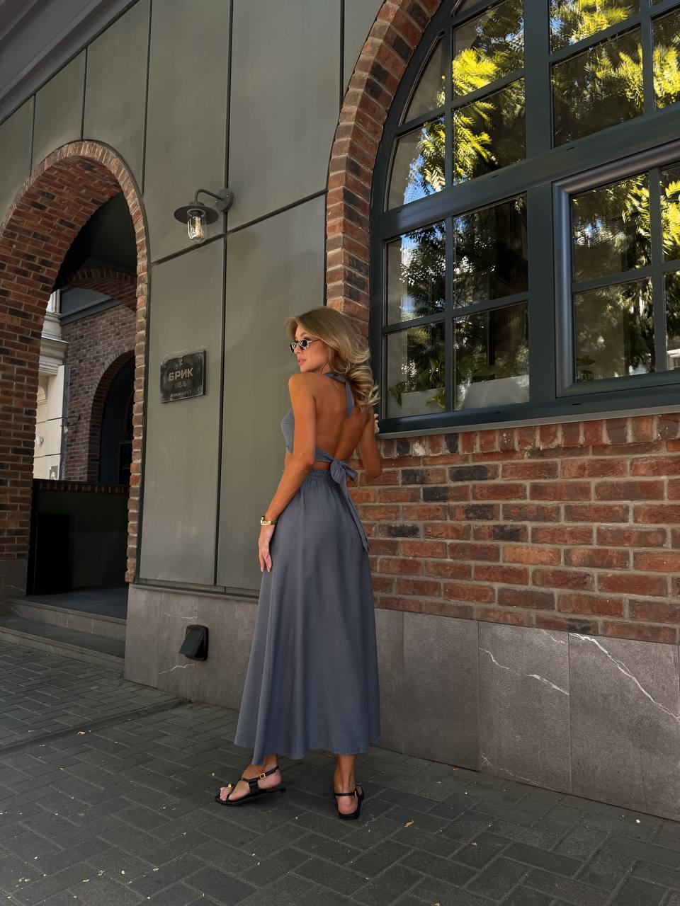 Костюм 2-ка (топ+юбка) серого цвета 28518