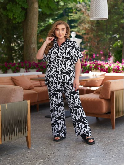 Прогулянковий костюм чорного кольору 28078