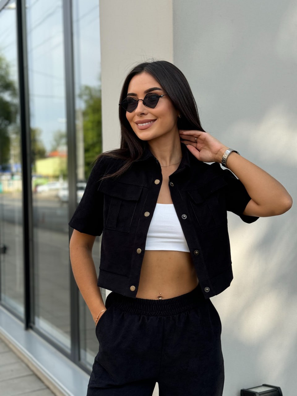 Жіночий прогулянковий костюм з мікро-вельвету чорного кольору 28722