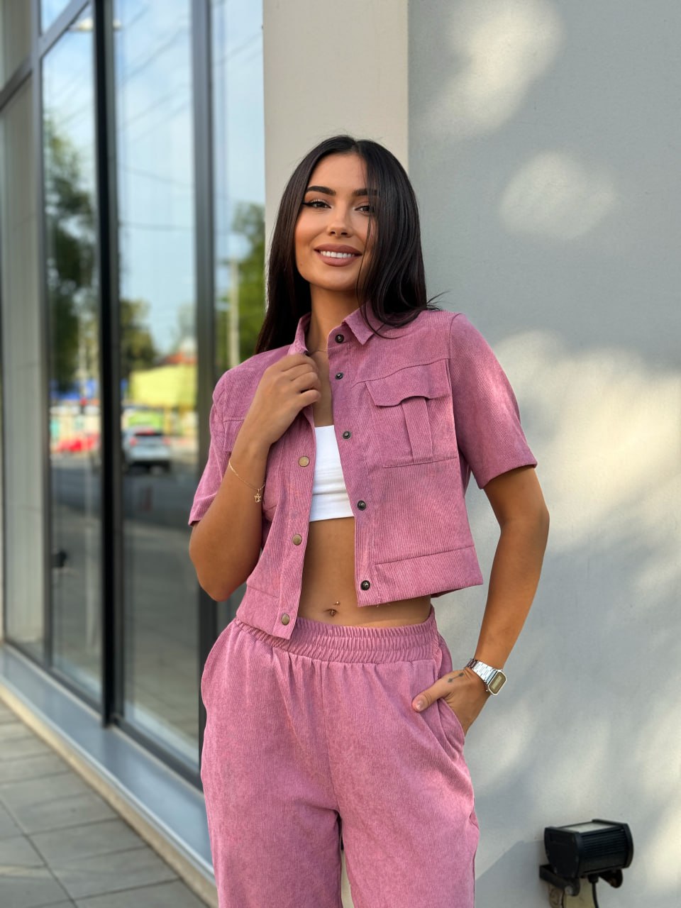 Жіночий прогулянковий костюм з мікро-вельвету пудрового кольору 28724