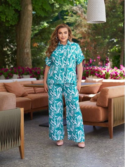 Прогулянковий костюм зеленого кольору 28079