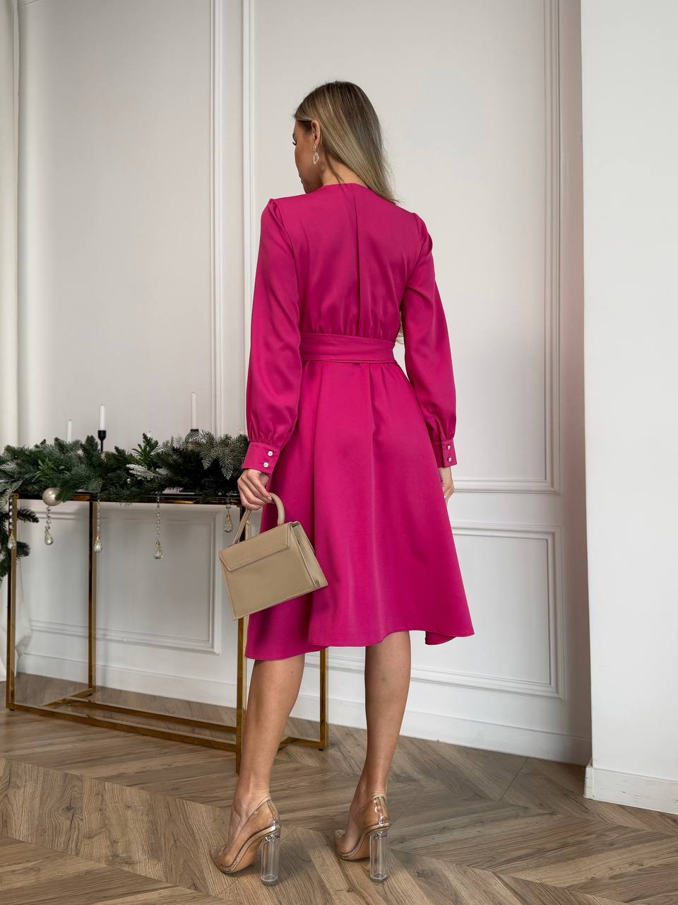 Платье миди с поясом, малинового цвета 24230