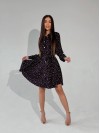 Сукня-сорочка кльош із поясом у квітку чорного кольору 32505
