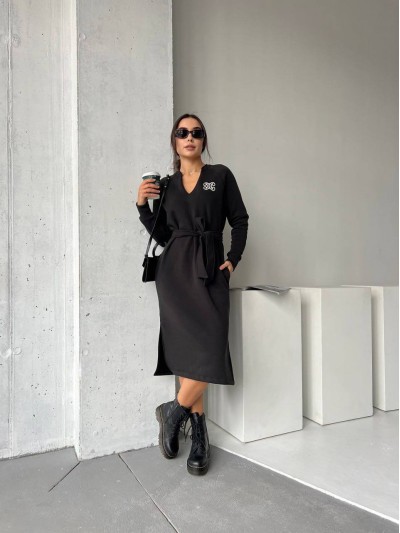 Платье с поясом на флисе черного цвета 29378