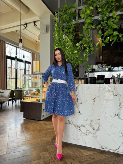 Платье с поясом синего цвета 26883