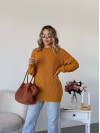 Подовжиний жіночий светр жовтого кольору 34277