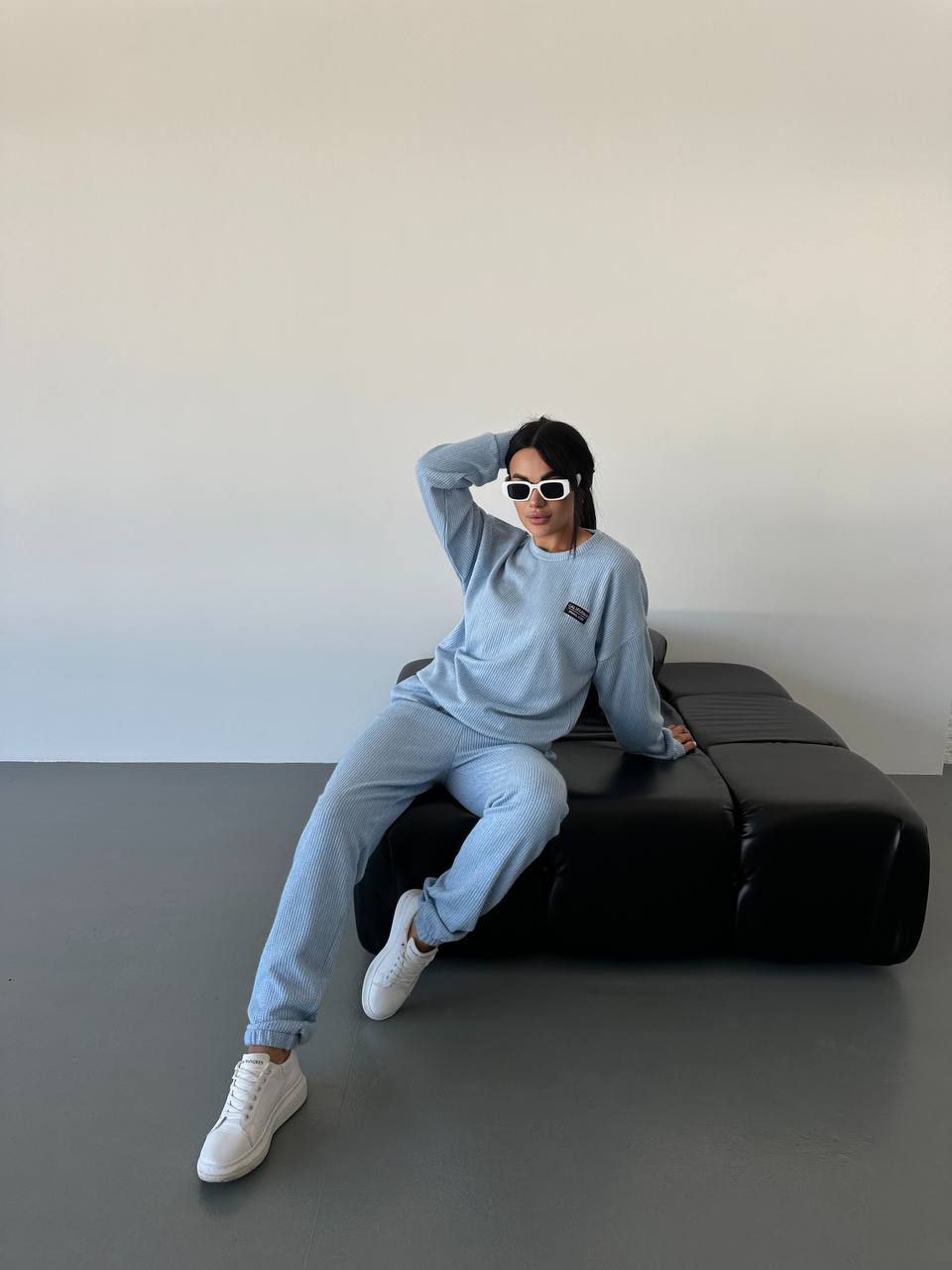 Повсякденний жiночий костюм 2-ка блакитного кольору 35530