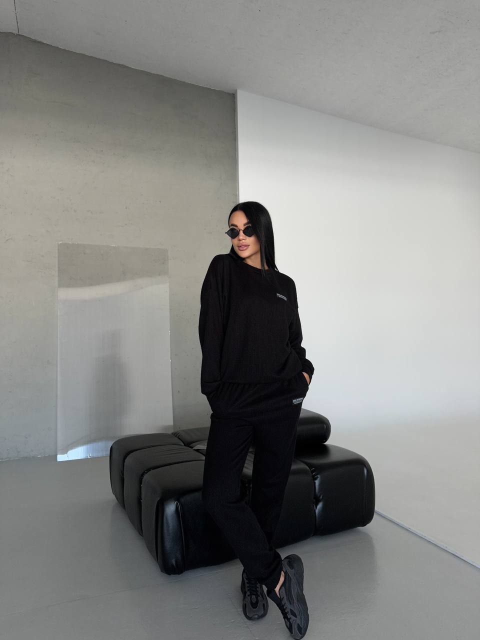 Повсякденний жiночий костюм 2-ка чорного кольору 35529