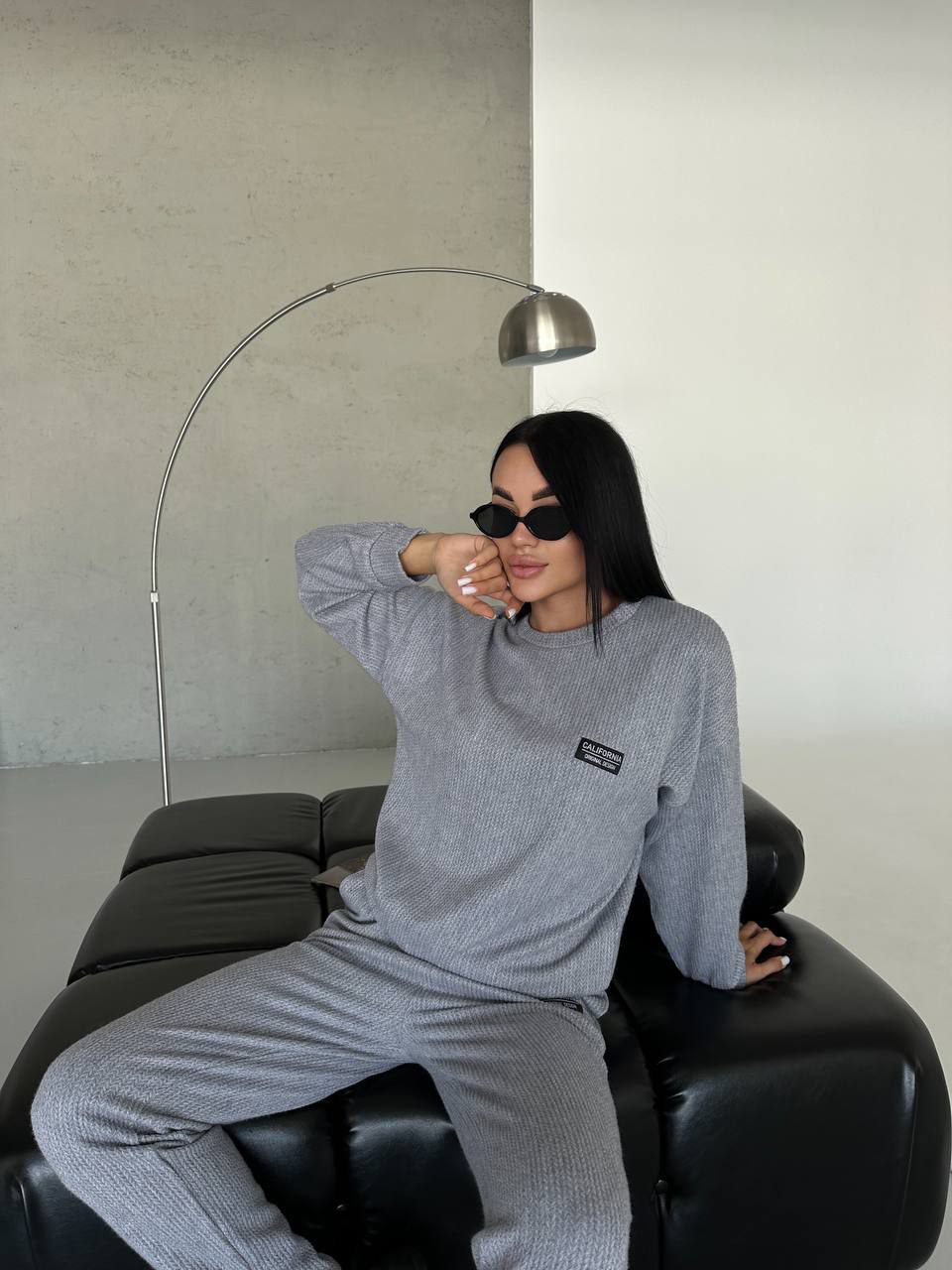 Повсякденний жiночий костюм 2-ка сiрого кольору 35528