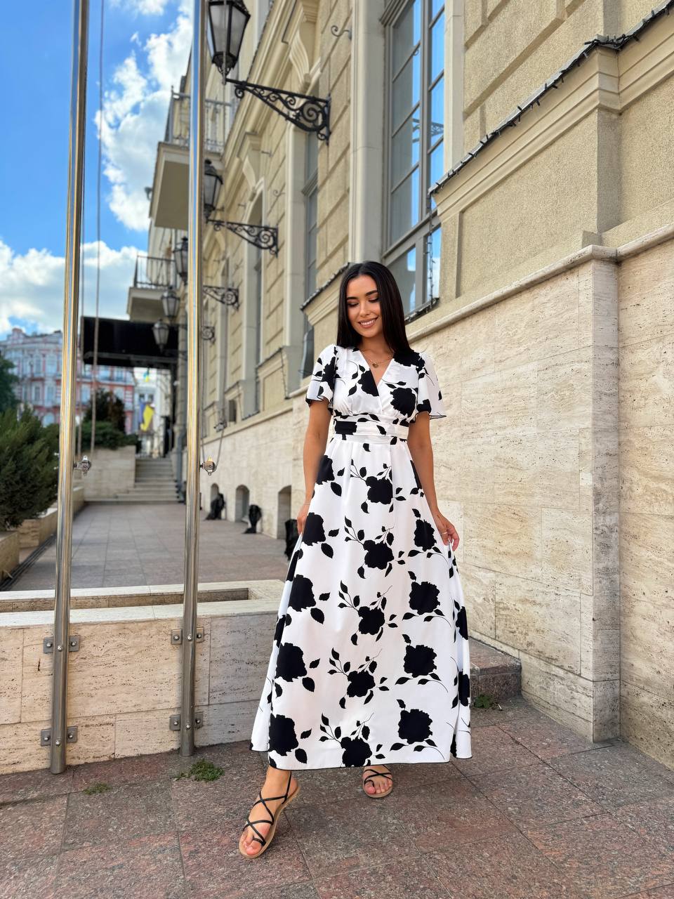 Прогулянкова жіноча сукня молочного кольору 28366