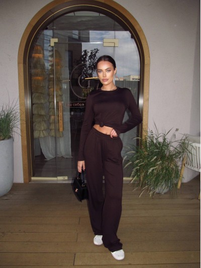 Прогулянковий жіночий костюм коричневого кольору 34567