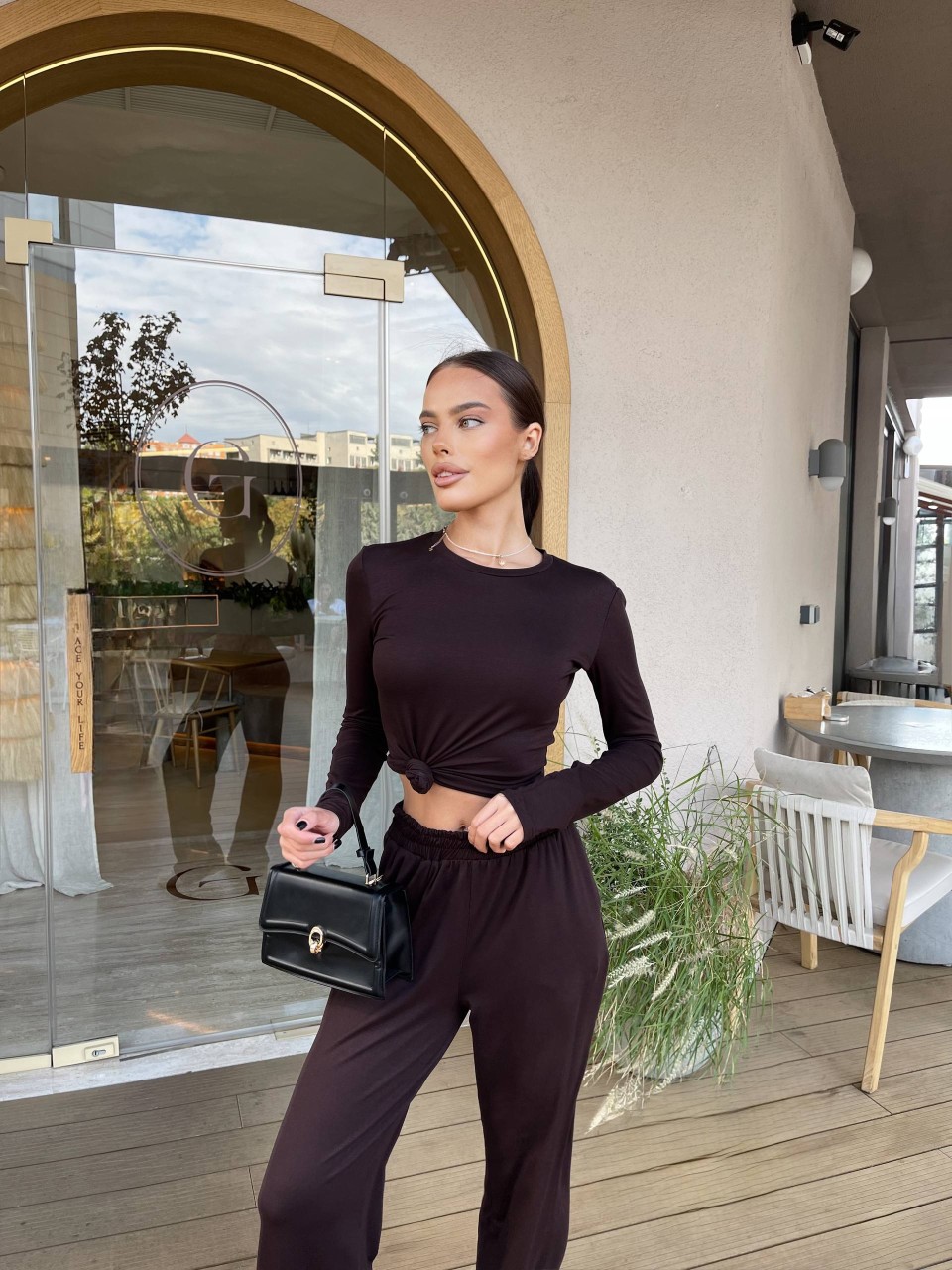 Прогулянковий жіночий костюм коричневого кольору 34567