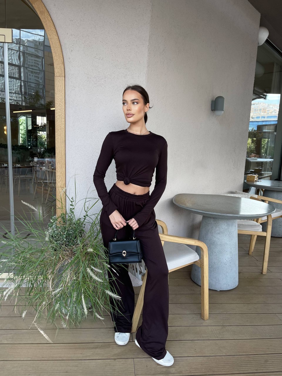 Прогулянковий жіночий костюм коричневого кольору 34567