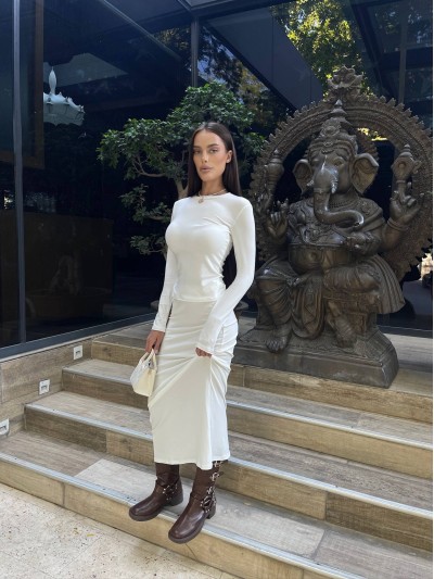 Прогулянковий жіночий костюм (спідниця+лонгслів) молочного кольору 34532