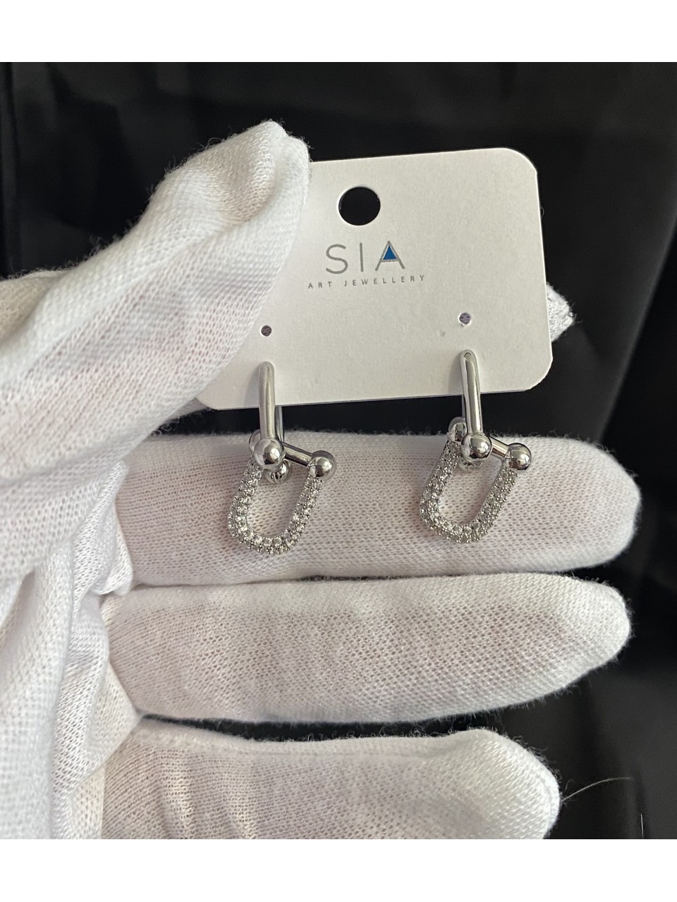 Сережки 2в1 з камінцями англійський замок срібного кольору 33745