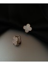 Серьги Клевер с камнями золотого цвета английский замок 32812