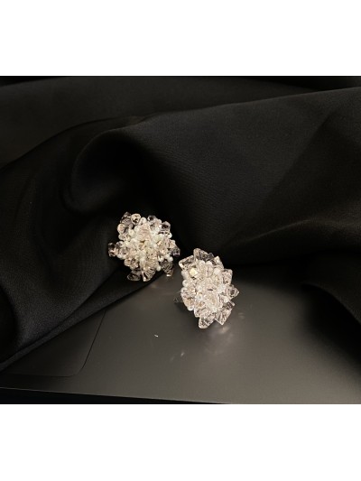 Сережки з бісером рожевого кольору 33124