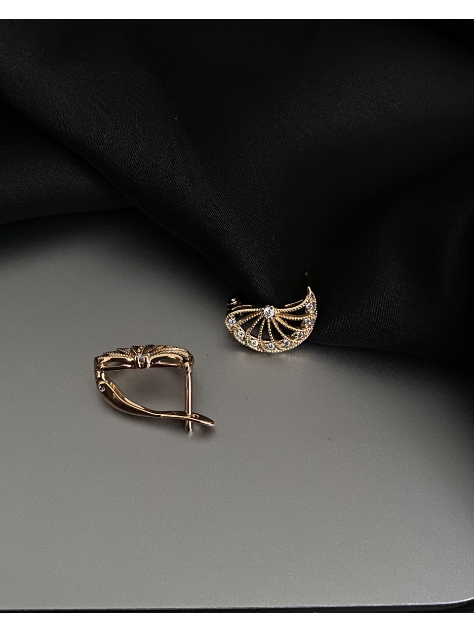 Сережки "Крила" англійський замок золотого кольору 32082