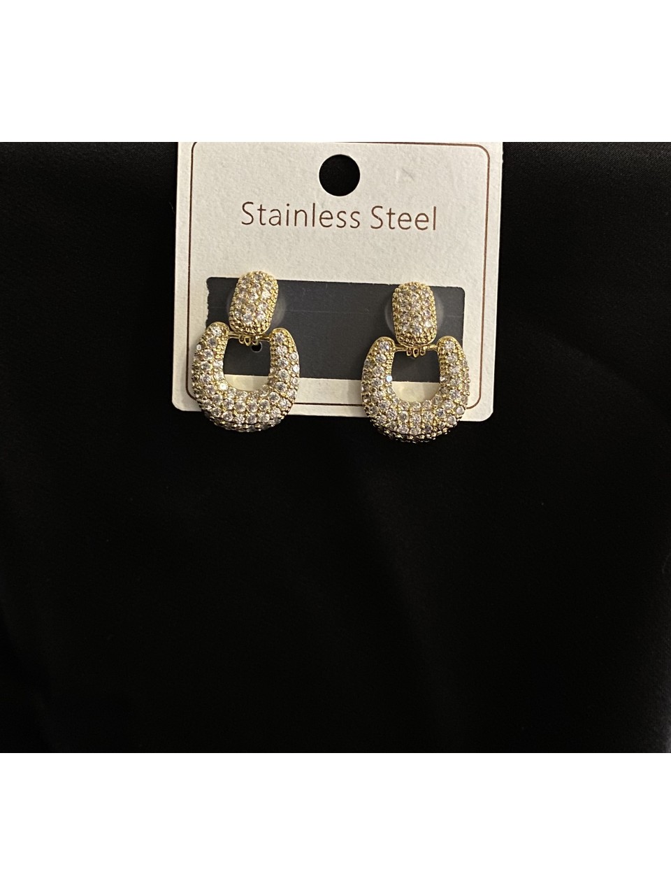 Сережки з камінчиками золотого кольору 33128