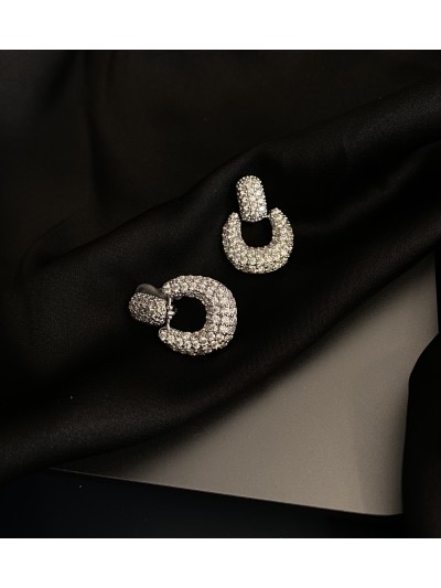 Сережки з камінчиками срібного кольору 33127