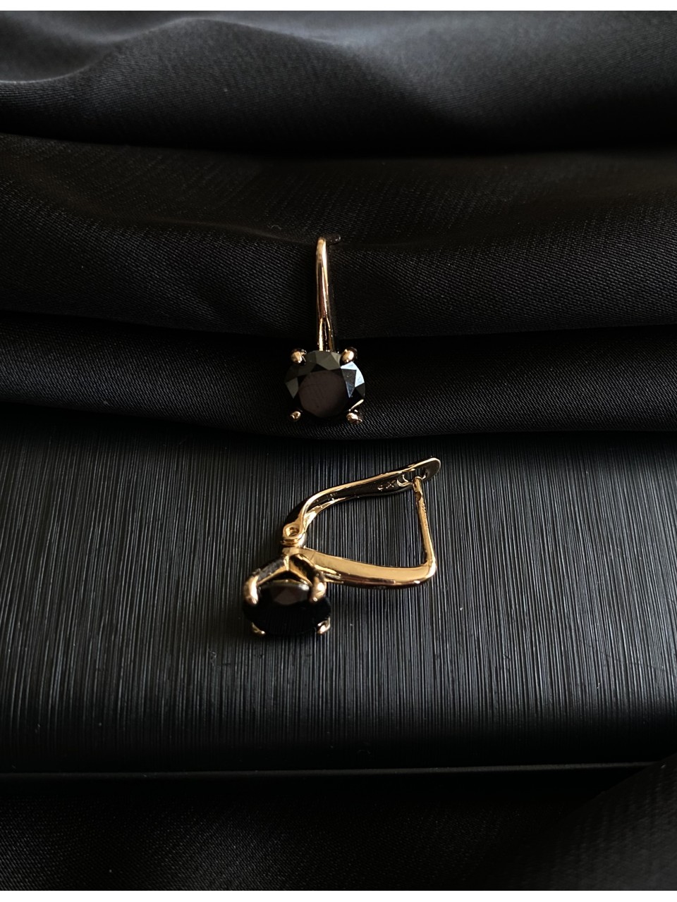 Серьги "Нежность" английский замок золотого цвета 31322