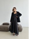 Довга шовкова спідниця чорного кольору 32980
