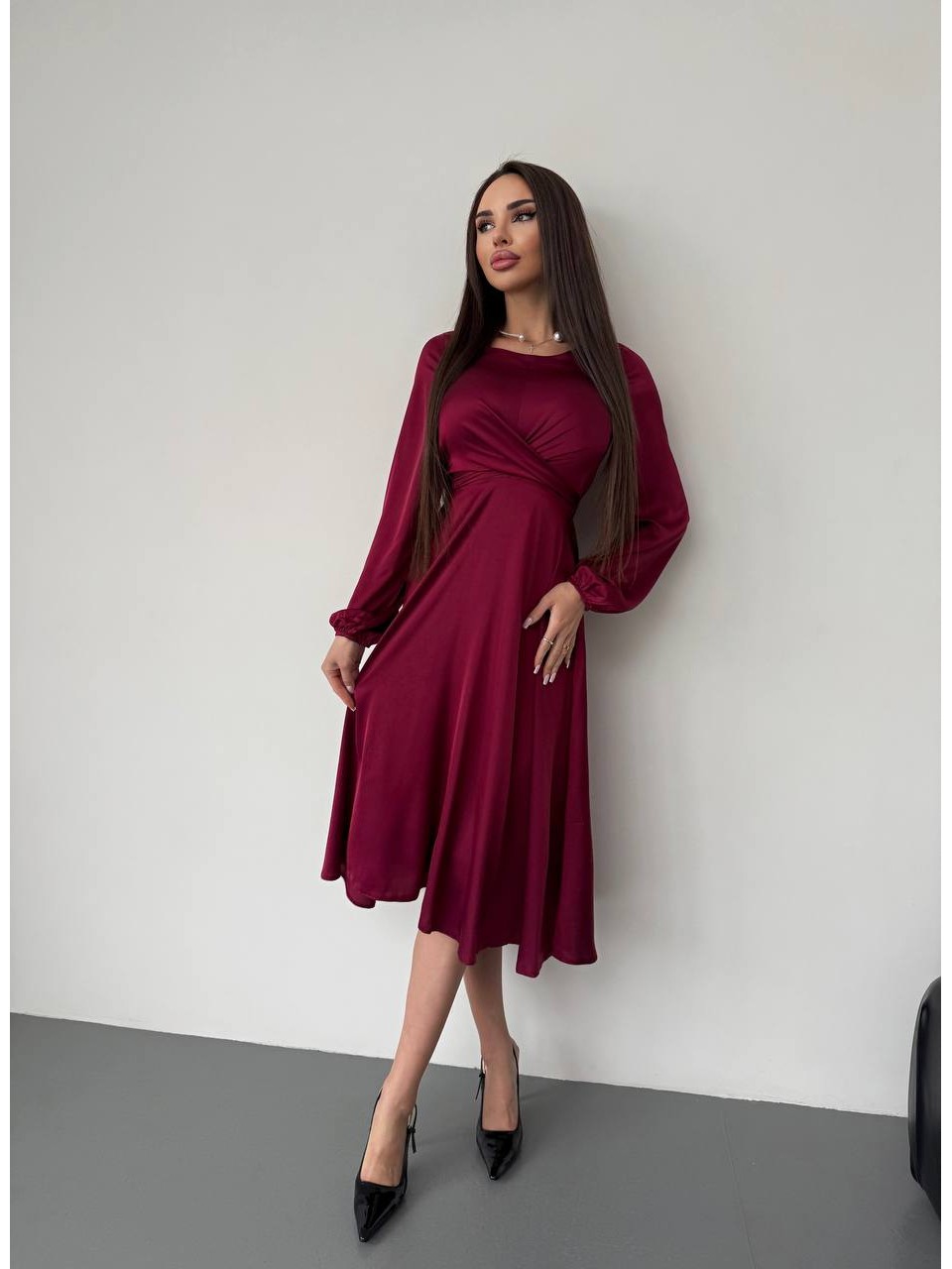 Шелковое платье миди бордового цвета 36051