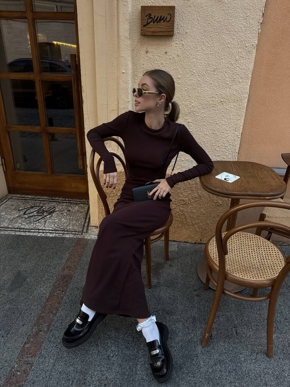 Силеэтное платье макси из ангоры коричневого кольору 36094