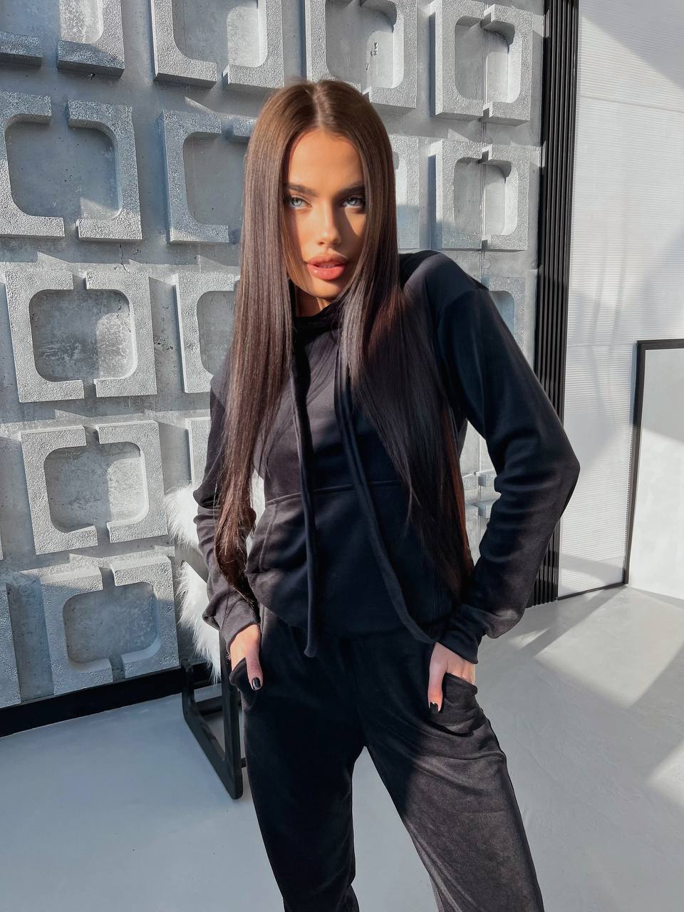 Спортивний велюровий костюм чорного кольору 28727