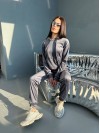 Спортивний велюровий костюм графітового кольору 28726