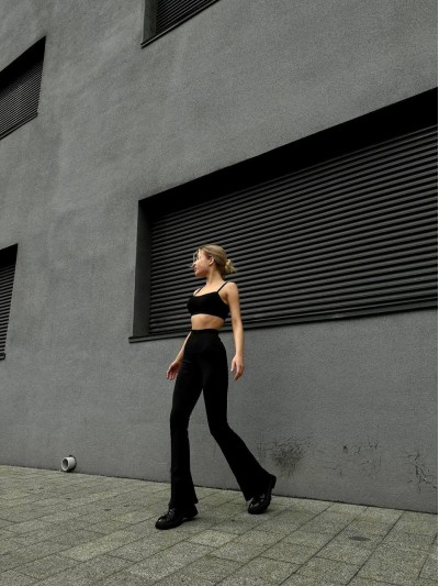 Стильні штани-лосiни чорного кольору 28816