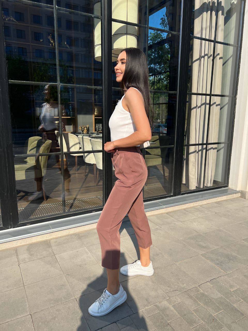 Стильні жіночі штани пудрового кольору 28960