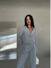 Стильний класичний костюм сiрого кольору 29009