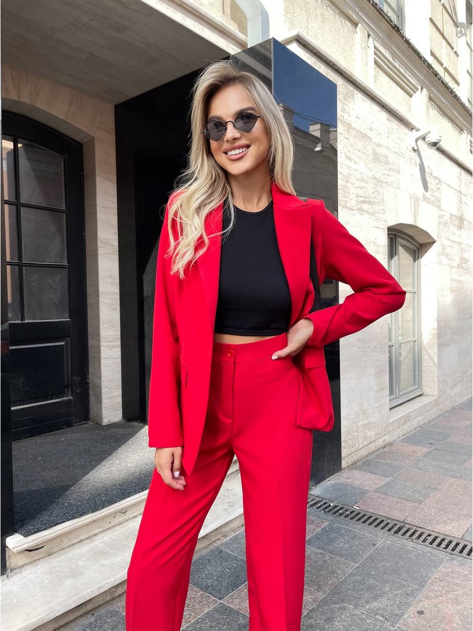 Костюм двойка, красного цвета 28628