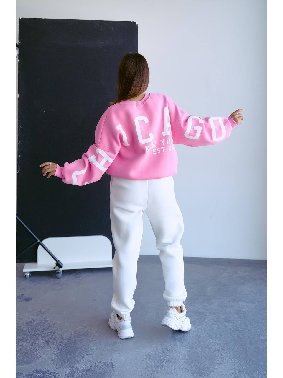 Стильний світшот на флісі з написом рожевого кольору 28967