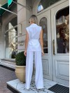 Стильний жіночий костюм бiлого кольору 28892