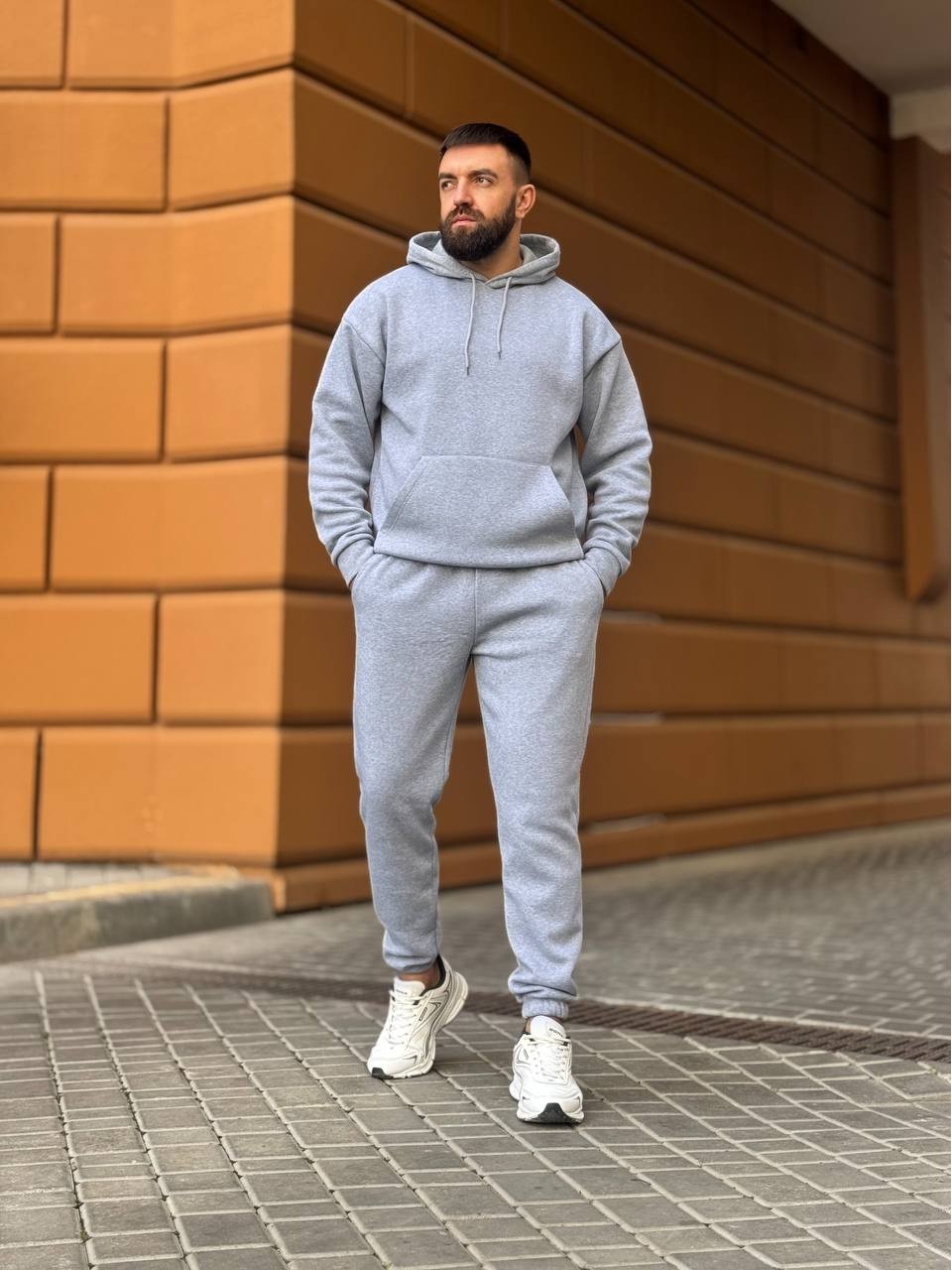 Теплий чоловічий костюм з капюшоном сiрого кольору 35748