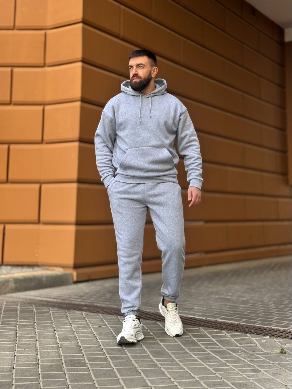 Теплий чоловічий костюм з капюшоном сiрого кольору 35748