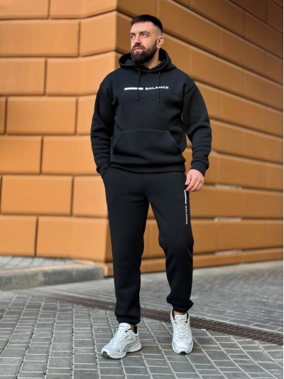 Теплий чоловічий костюм з написом чорного кольору 35070