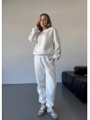 Теплий жiночий костюм молочного кольору 35627
